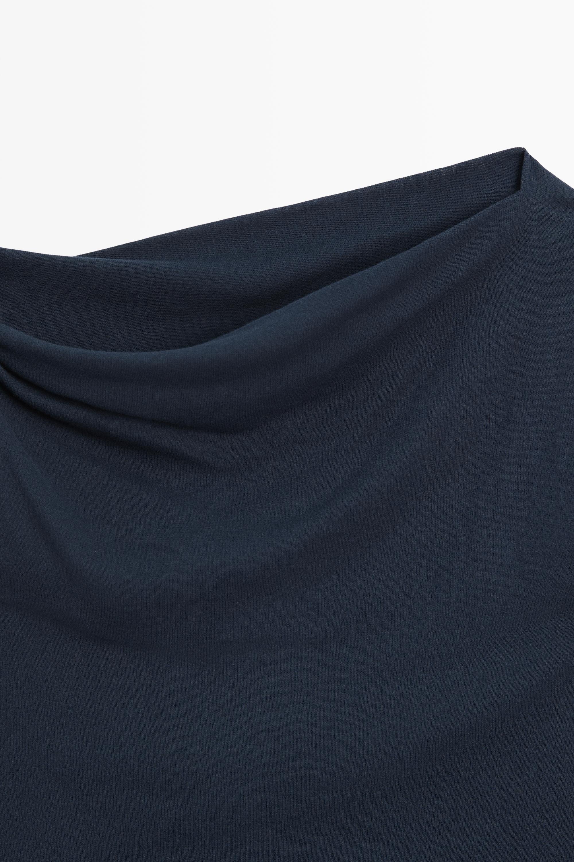 Asymmetric drop sleeve top